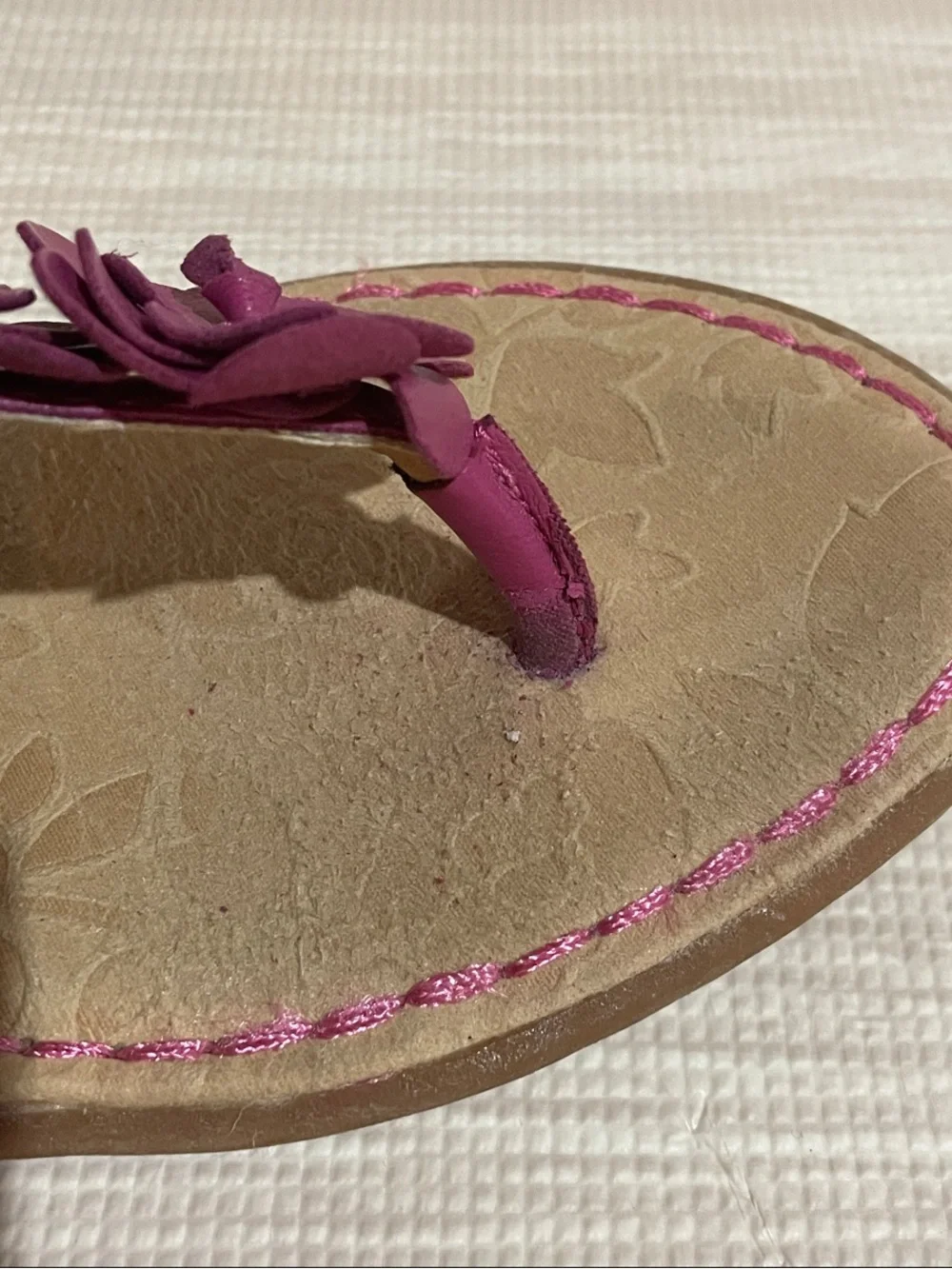 Merona Vegan Leather Fuschia Pink Floral T-Strap Sandals